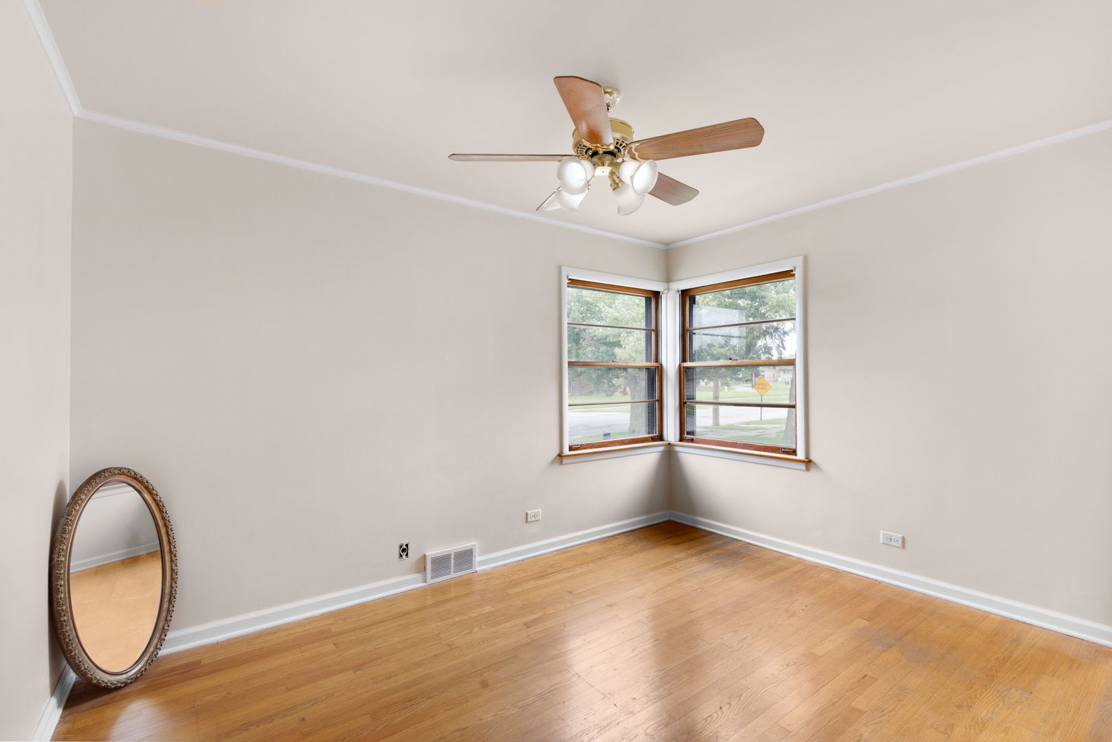 360 Streamside Drive Property Photo 10