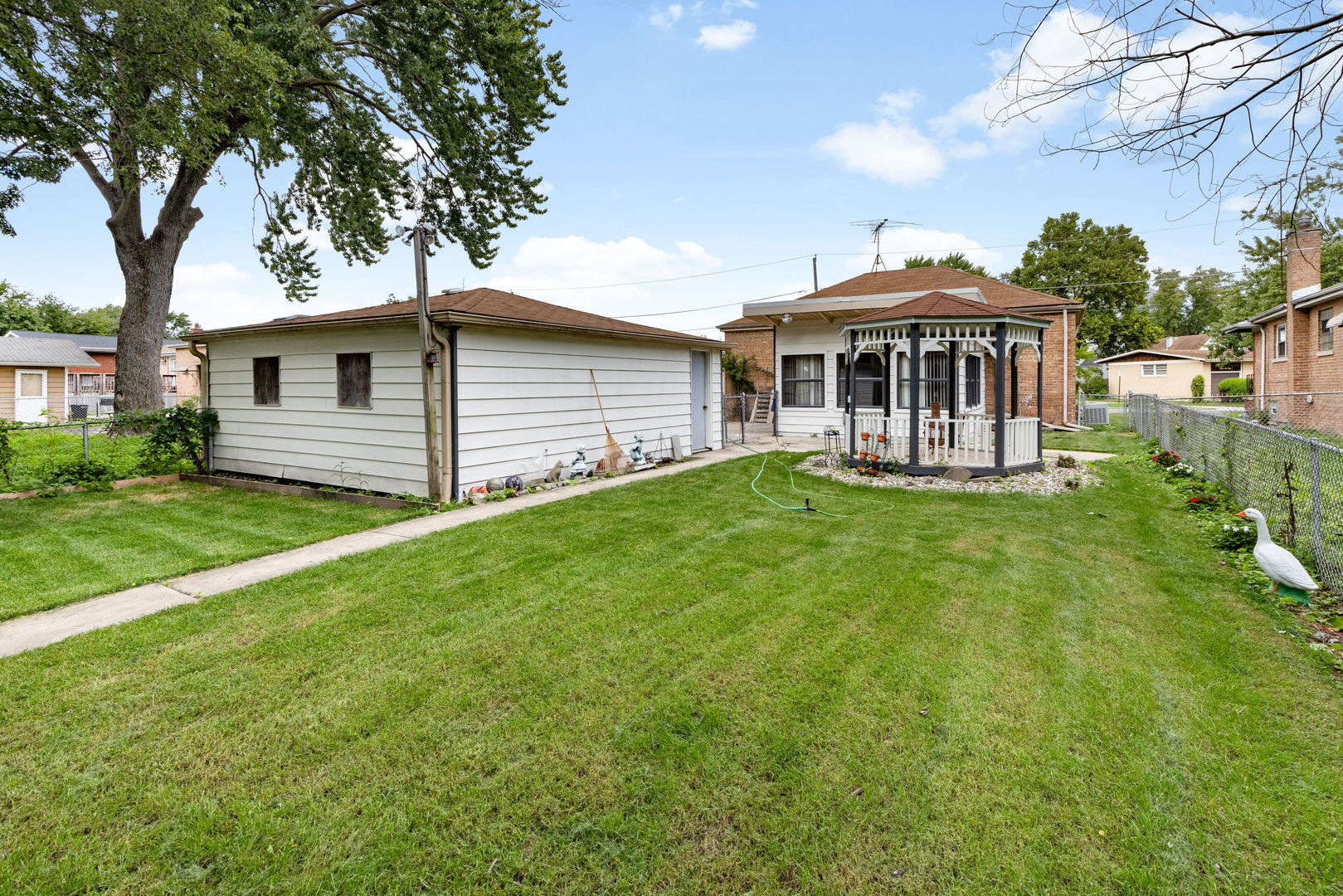 360 Streamside Drive Property Photo 17