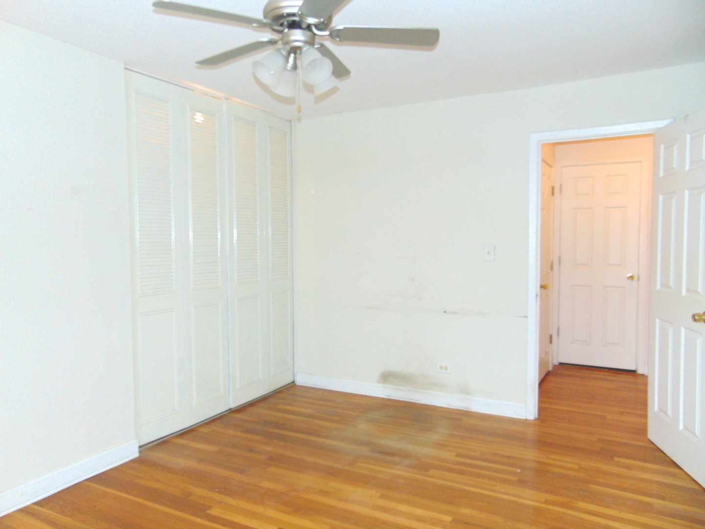 9588 N Terrace Place 208h Property Photo 11