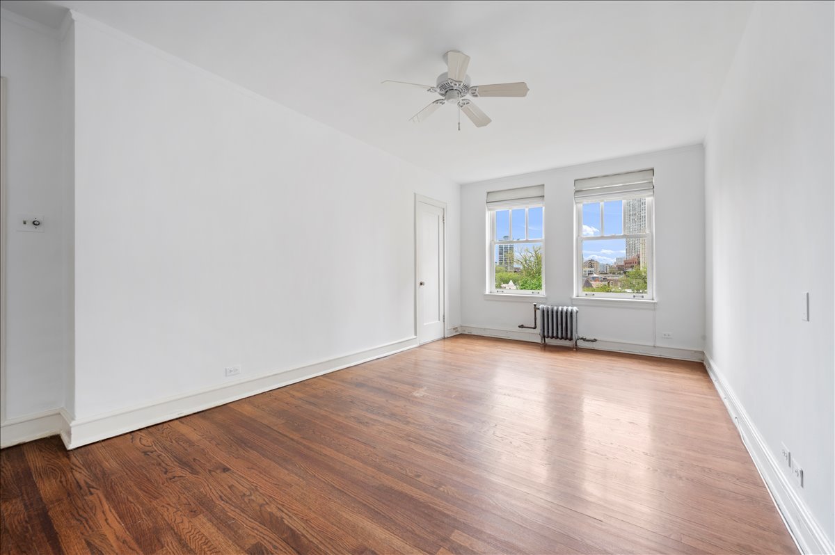 2440 N Lakeview Avenue 6c Property Photo 15