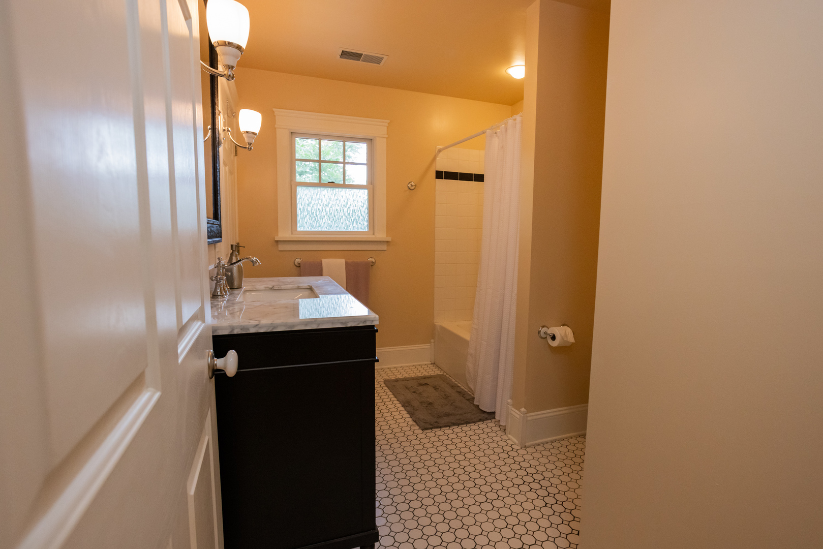113 W Seminole Street Property Photo 19