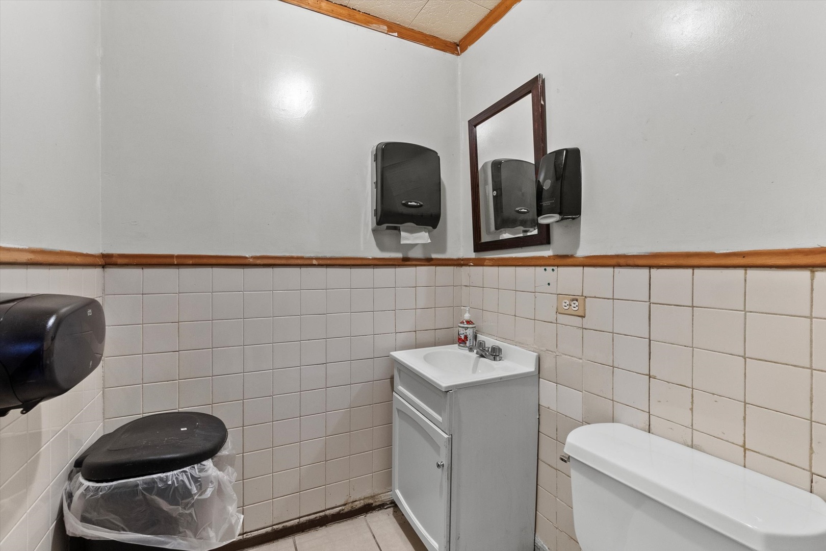 10606 S Torrence Avenue Property Photo 13