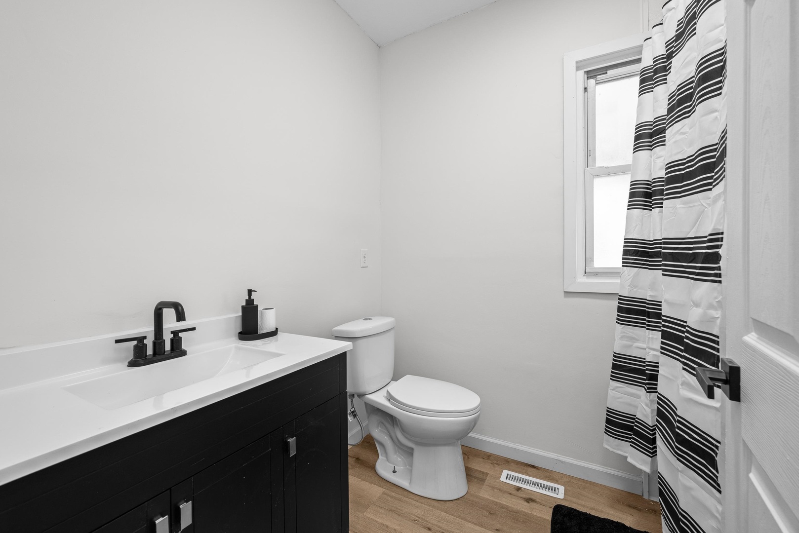 1916 31st Street A Property Photo 19