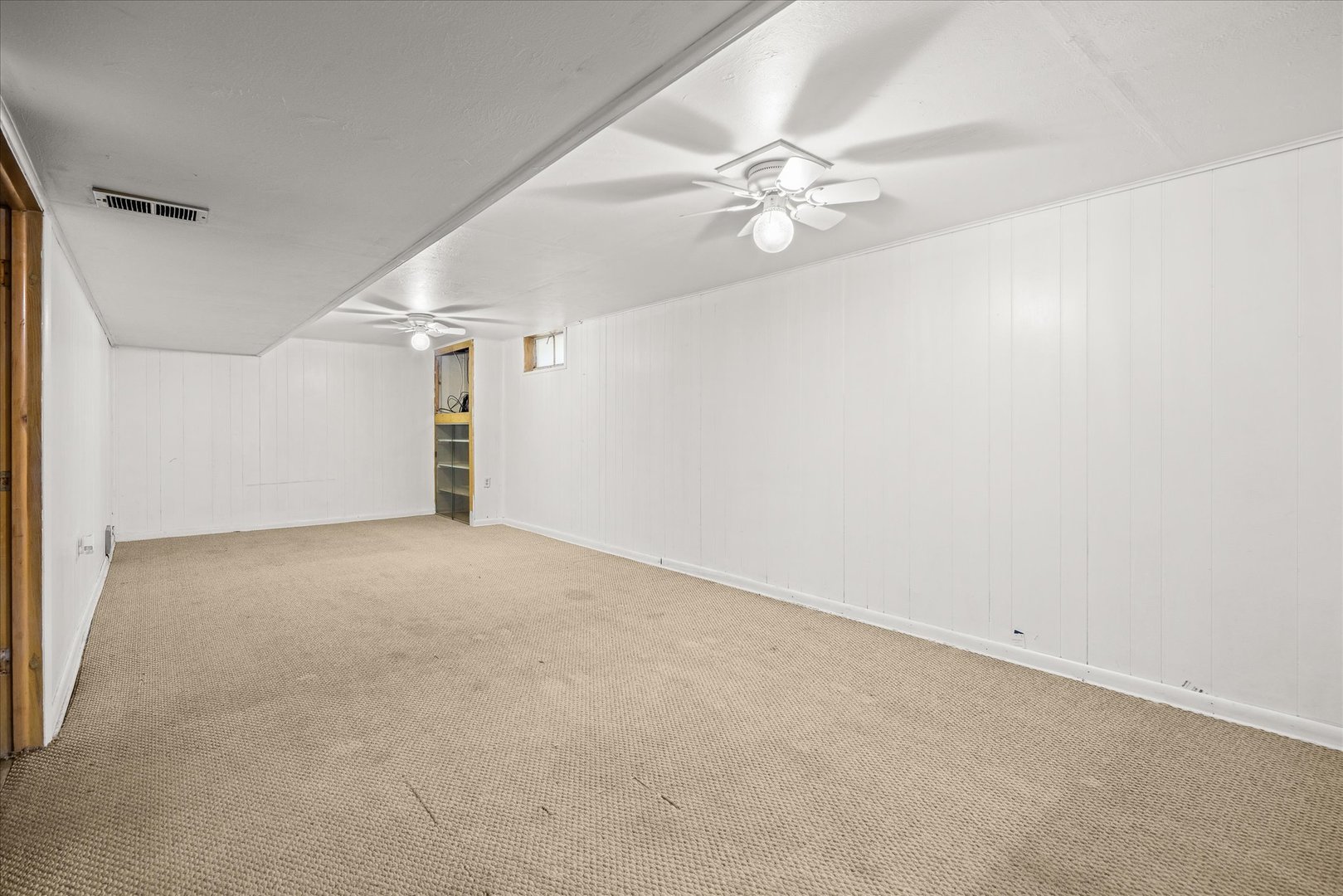 408 S May Street Property Photo 18