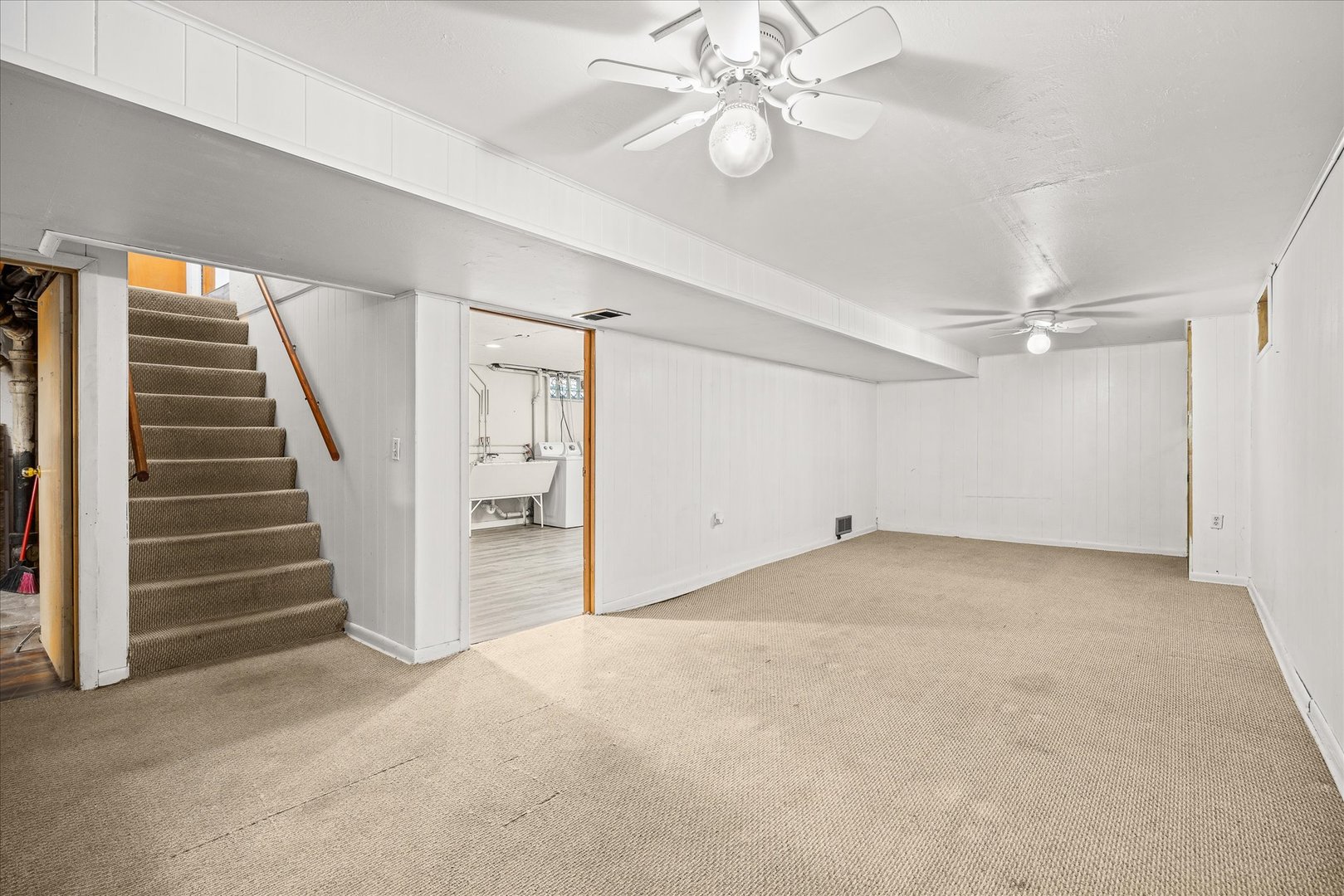 408 S May Street Property Photo 19