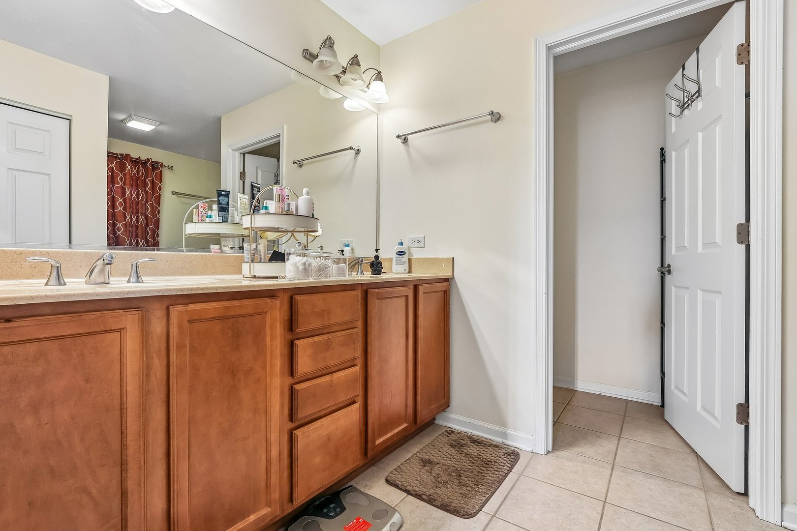 9482 Inverness Drive Property Photo 11
