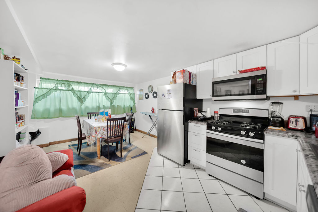 12671283 Property Photo 2
