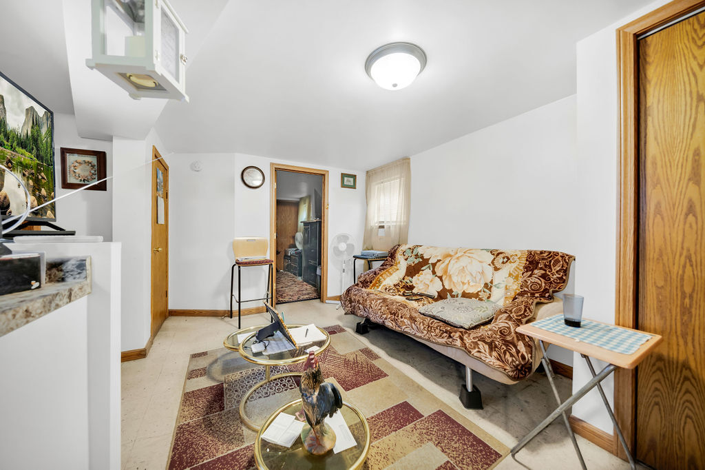 12671283 Property Photo 4