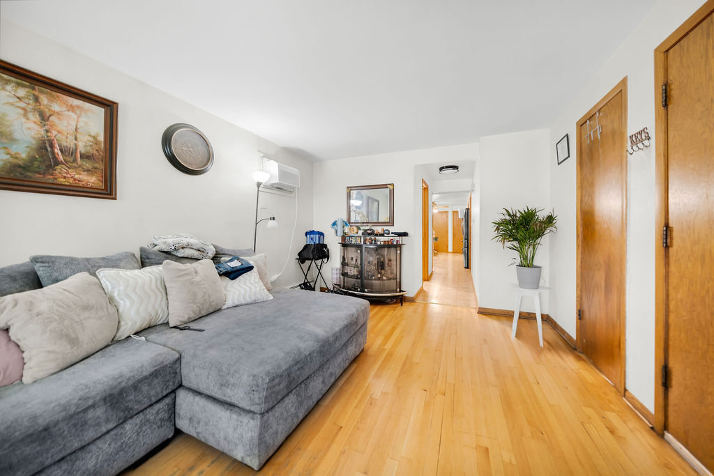 12671283 Property Photo 8