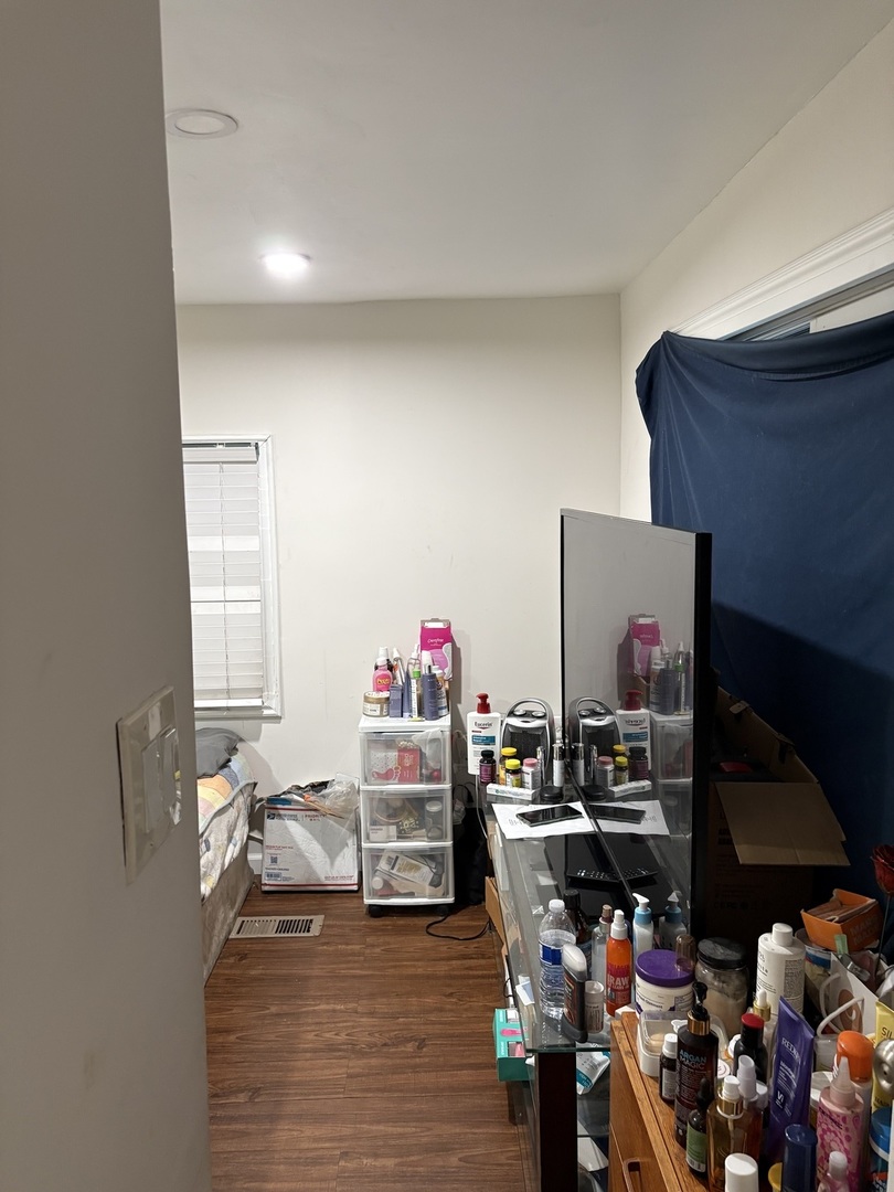 1425 N 43 Avenue Property Photo 9