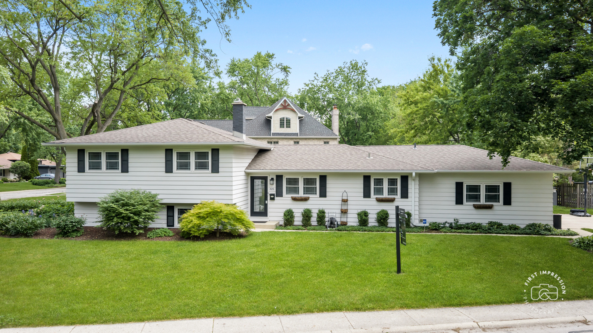 325 Hemlock Lane Property Photo 1