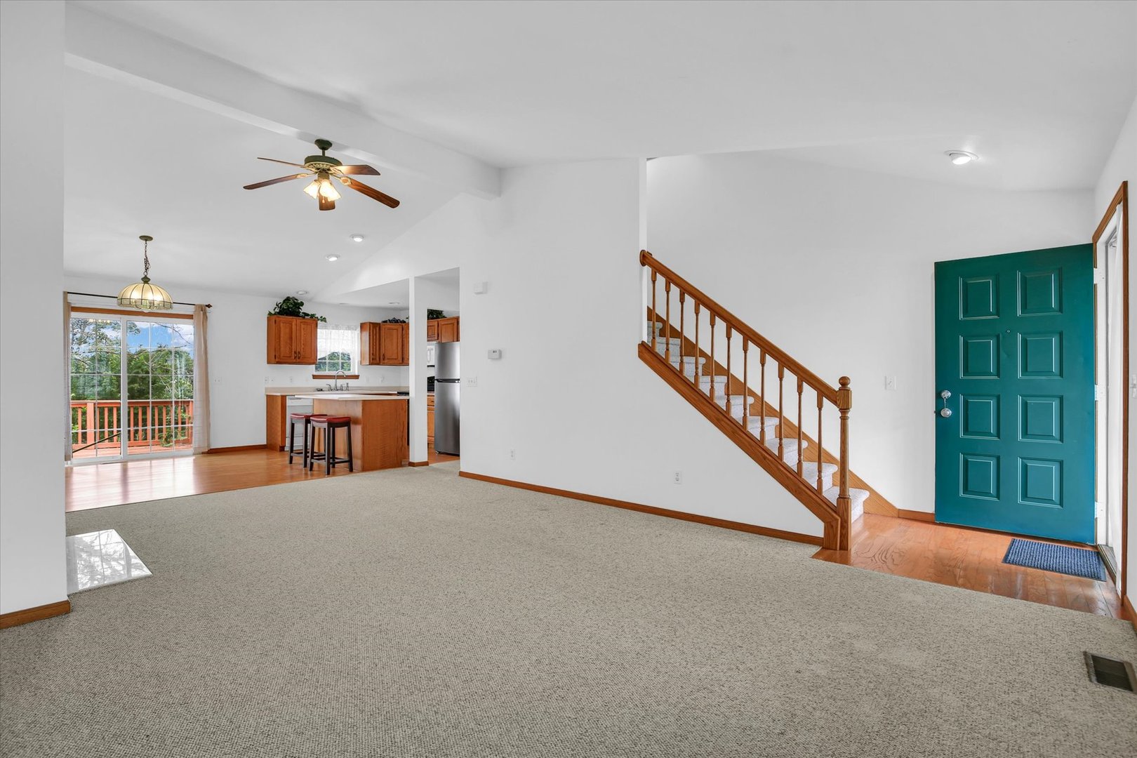 705 Erin Drive Property Photo 6