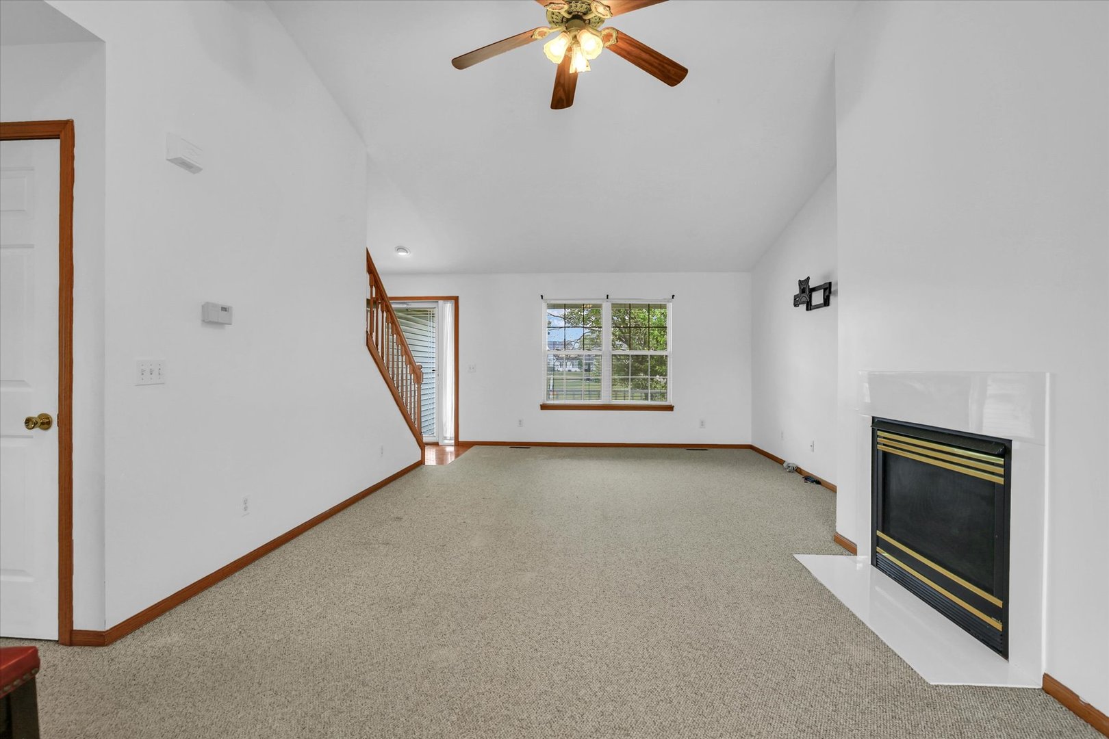 705 Erin Drive Property Photo 7
