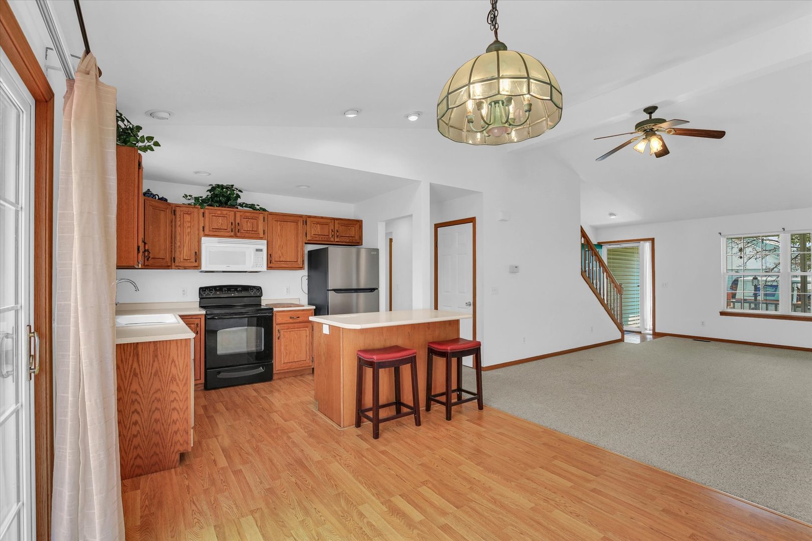 705 Erin Drive Property Photo 9