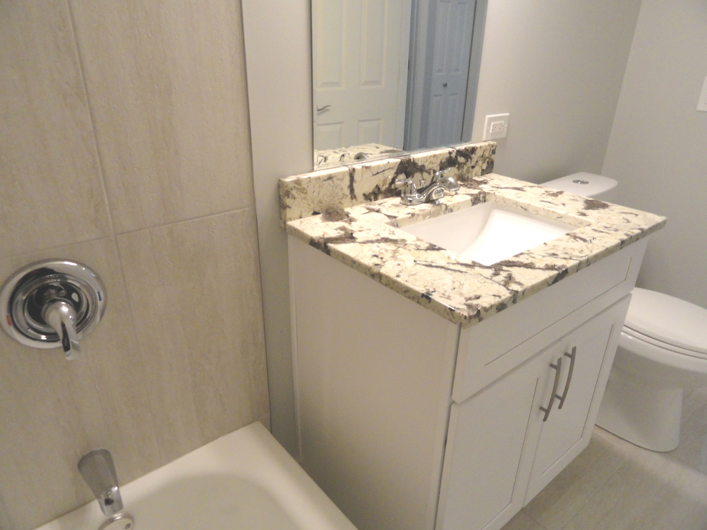 9907 W 58th Street 1 Property Photo 10