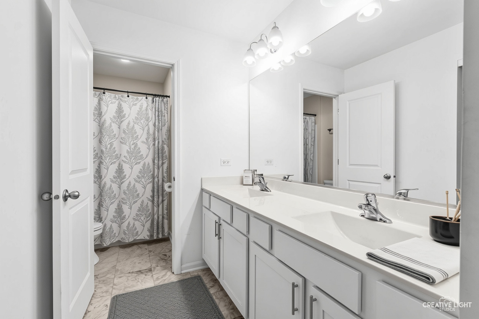 400 Cronin Boulevard Property Photo 12