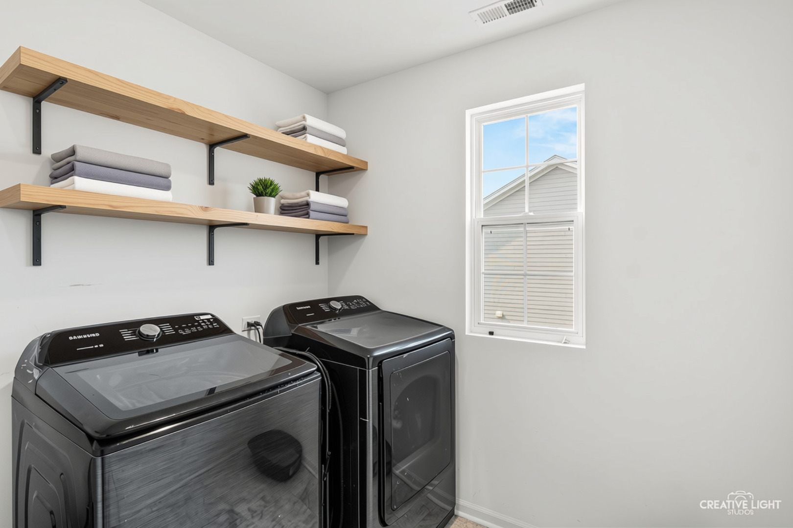 400 Cronin Boulevard Property Photo 17