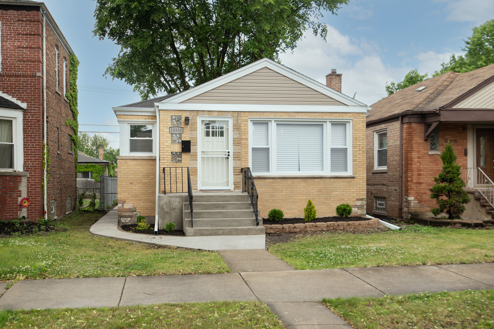 10338 S Vernon Avenue Property Photo