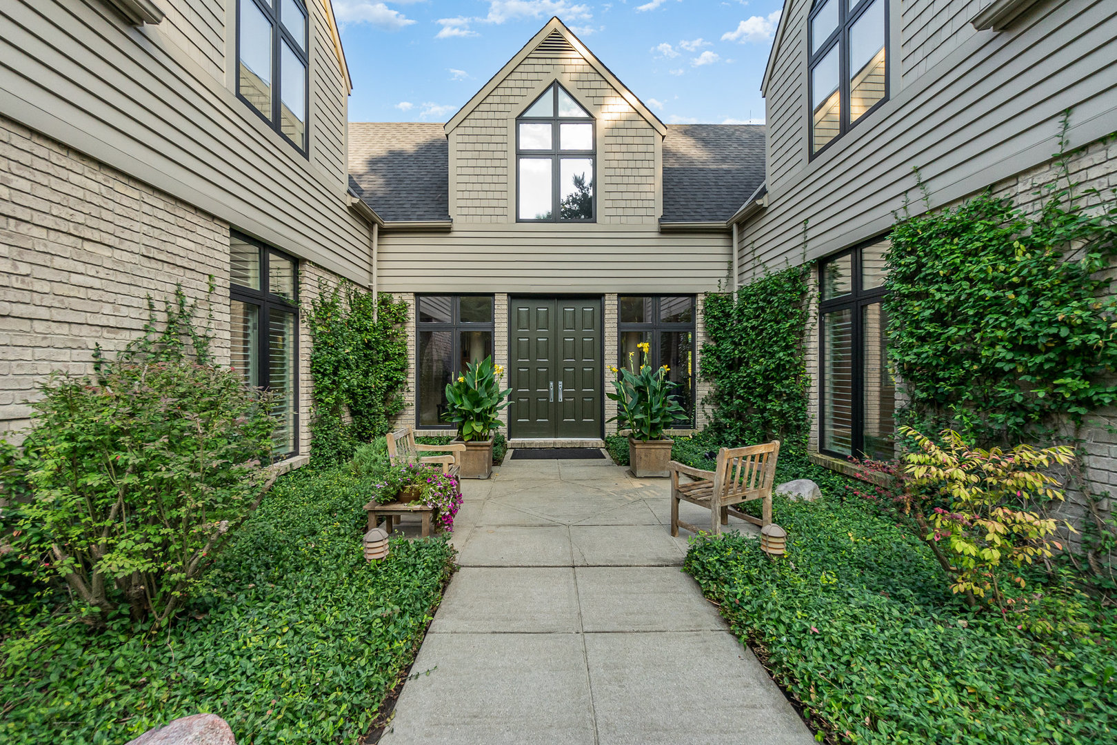 12671475 Property Photo 6