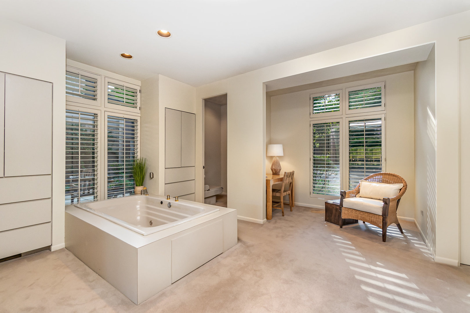 12671475 Property Photo 37