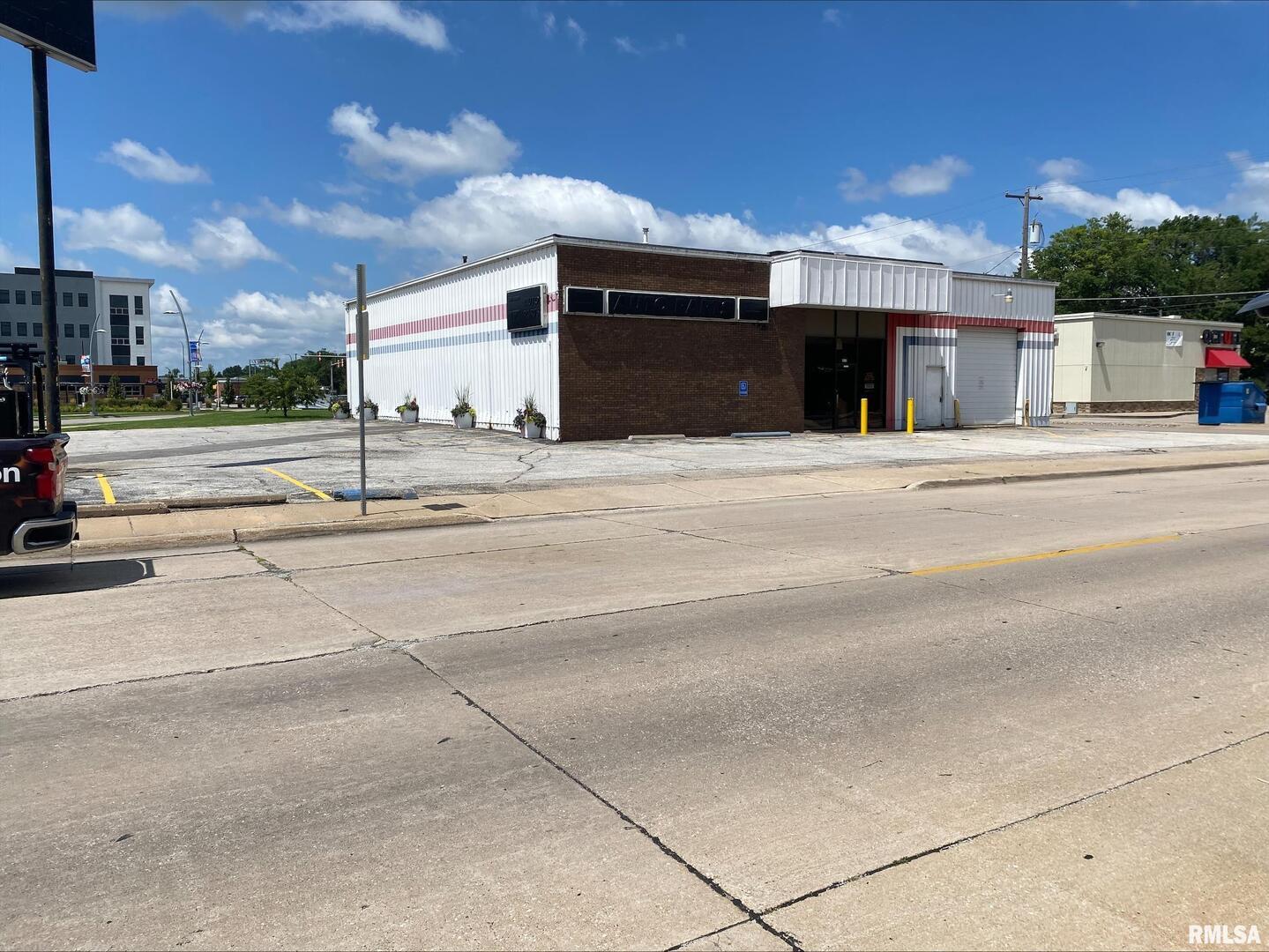 312 17th Street Property Photo 4