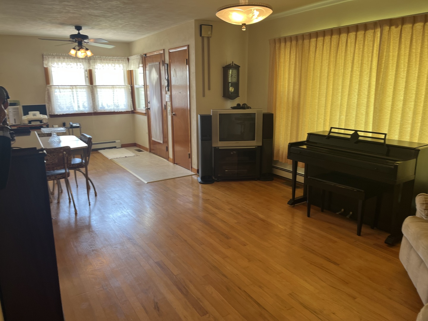 538 Dwight Street Property Photo 5