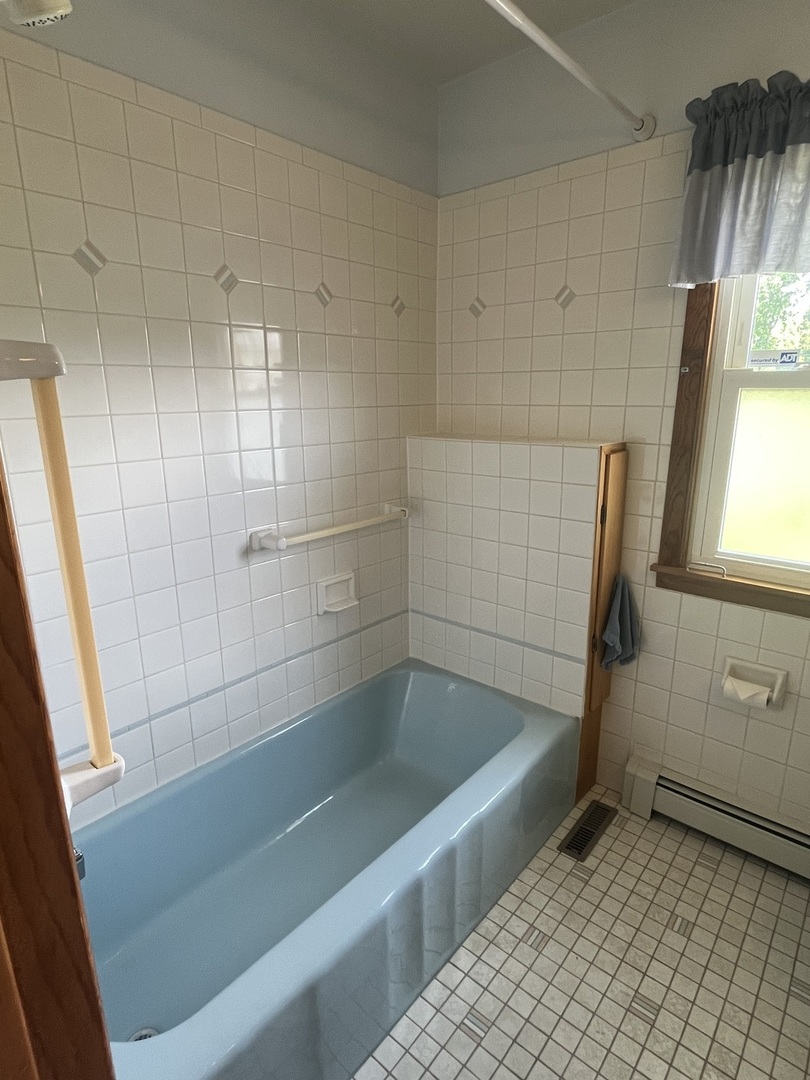 538 Dwight Street Property Photo 12