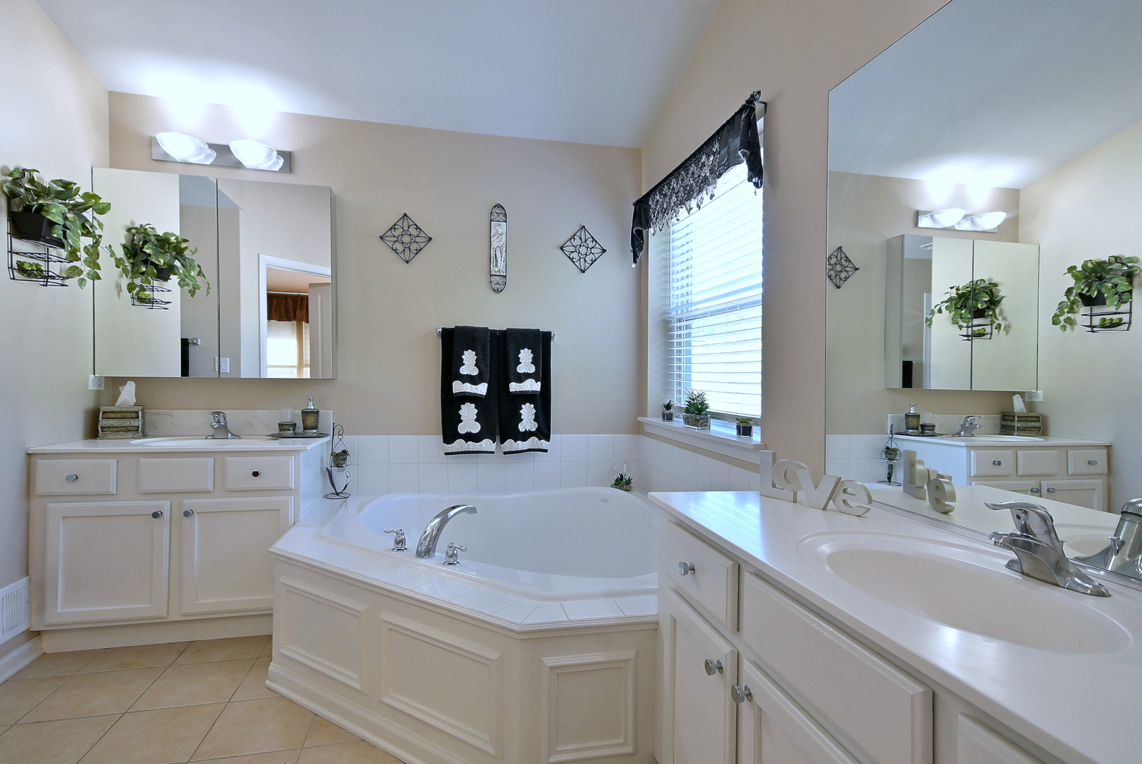 10 Sequoia Court Property Photo 45