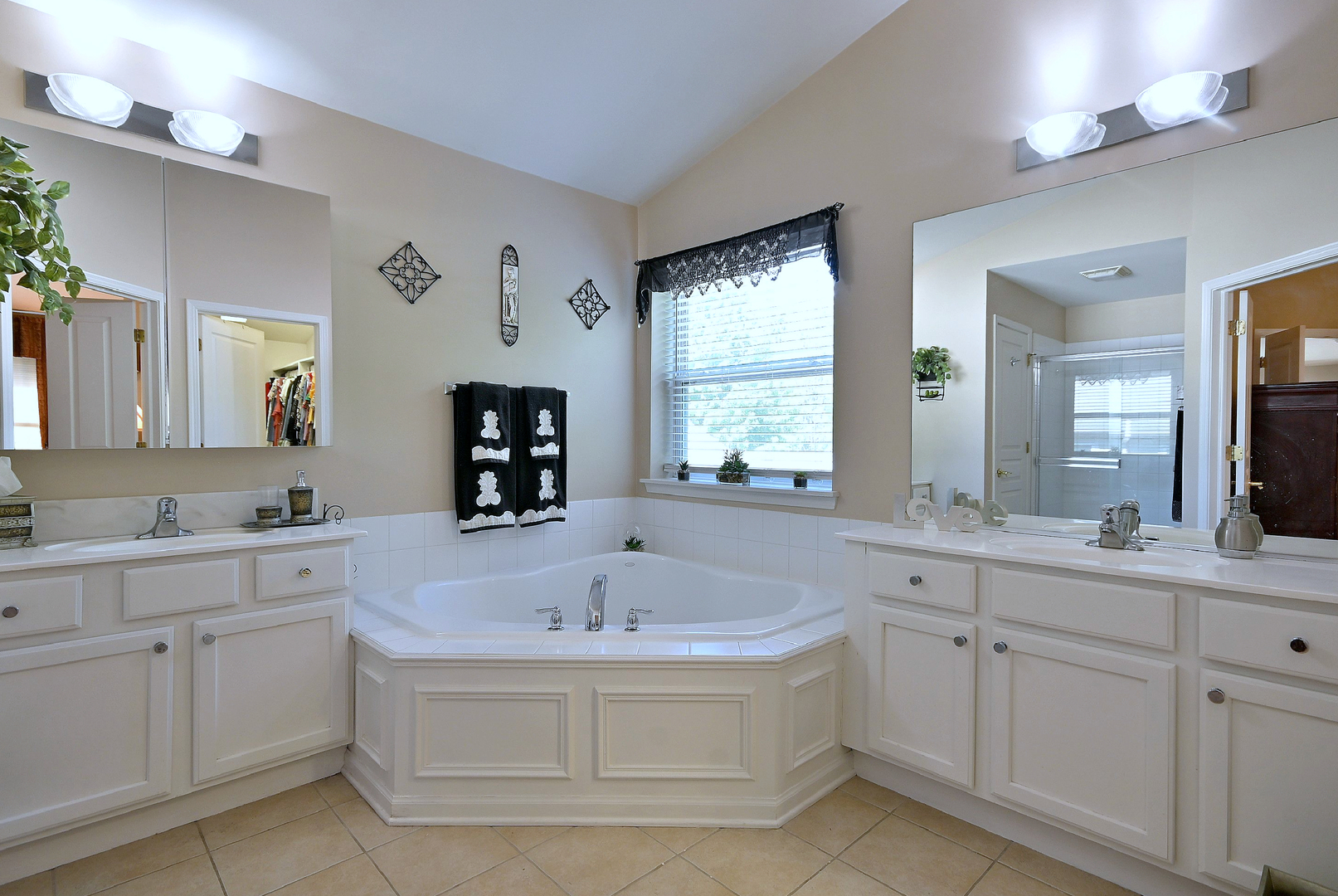 10 Sequoia Court Property Photo 47