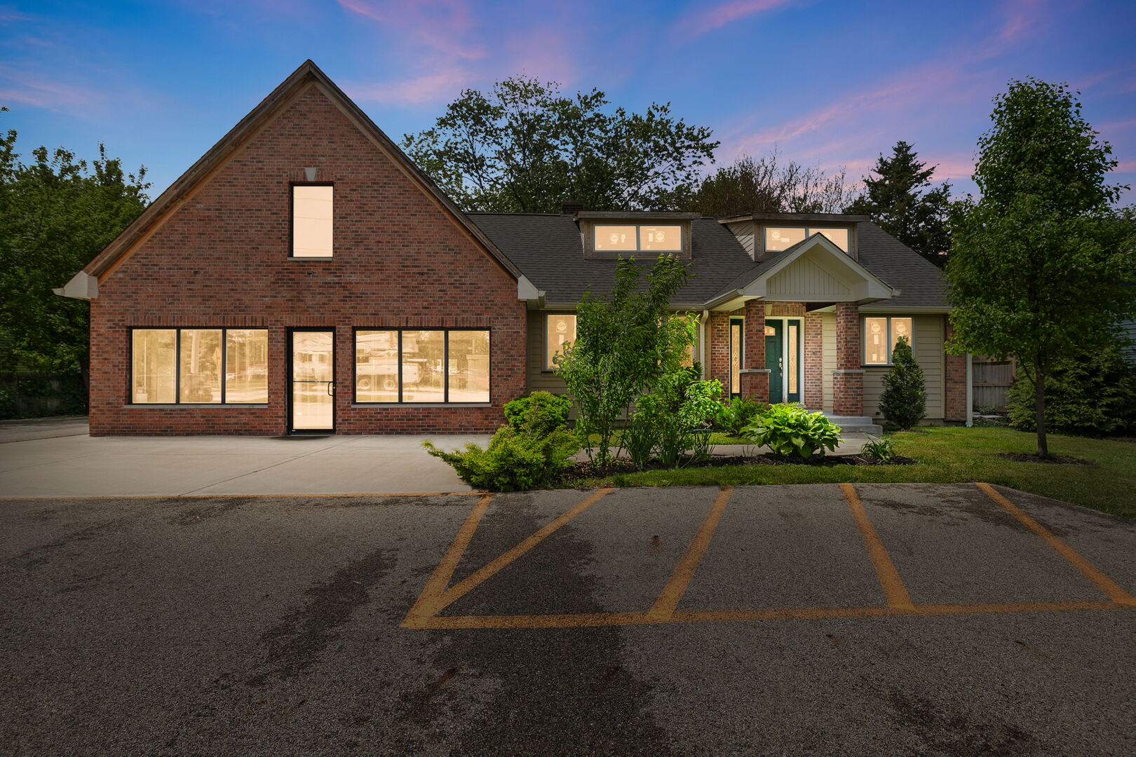 618 Barron Boulevard Property Photo 1