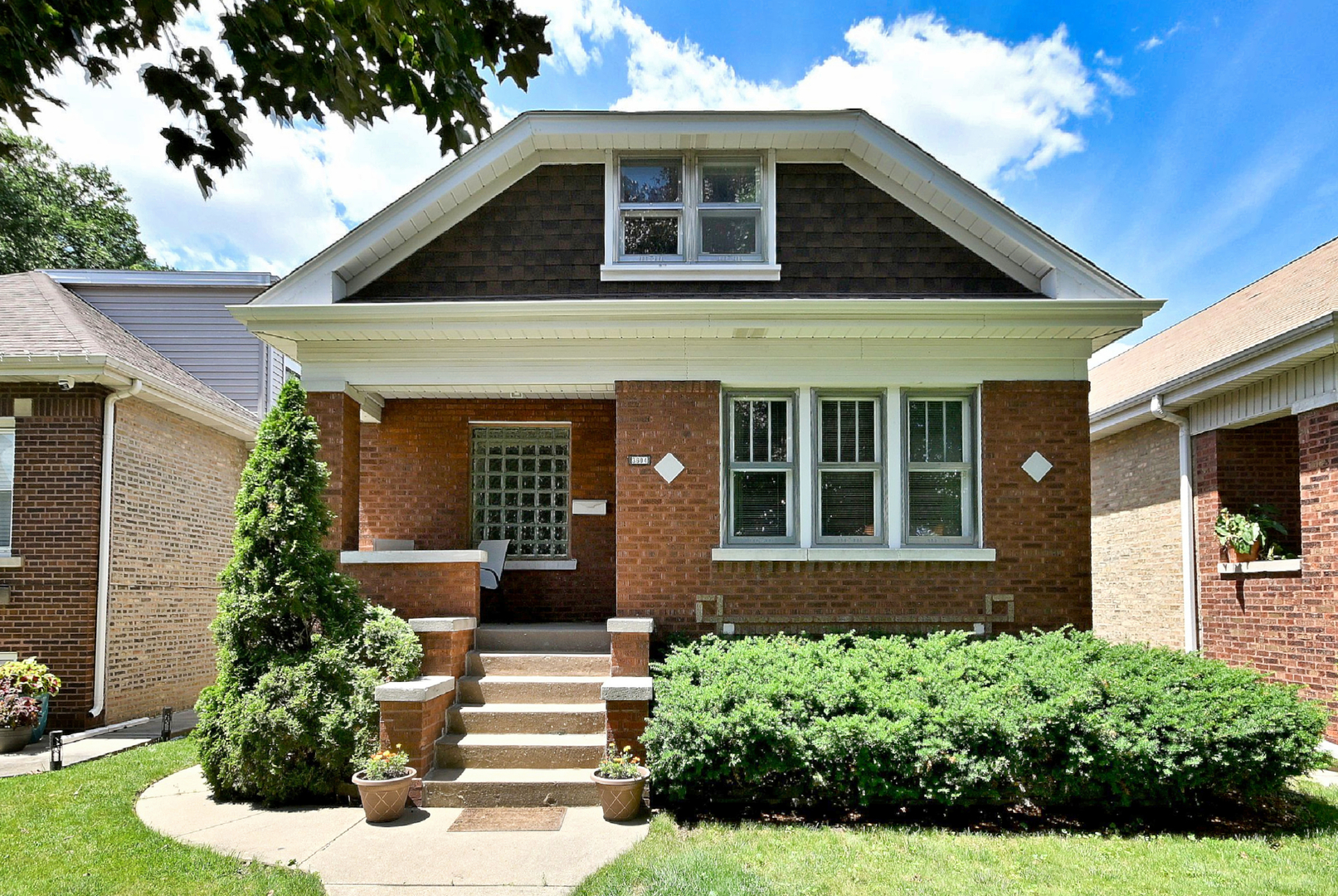 3604 N Linder Avenue Property Photo 1