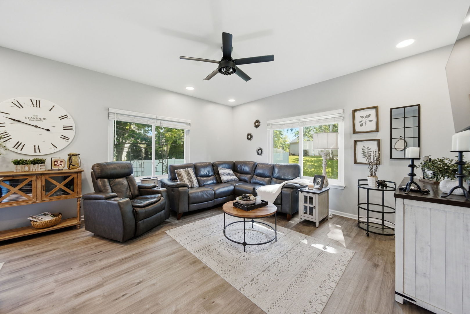 12671604 Property Photo 13