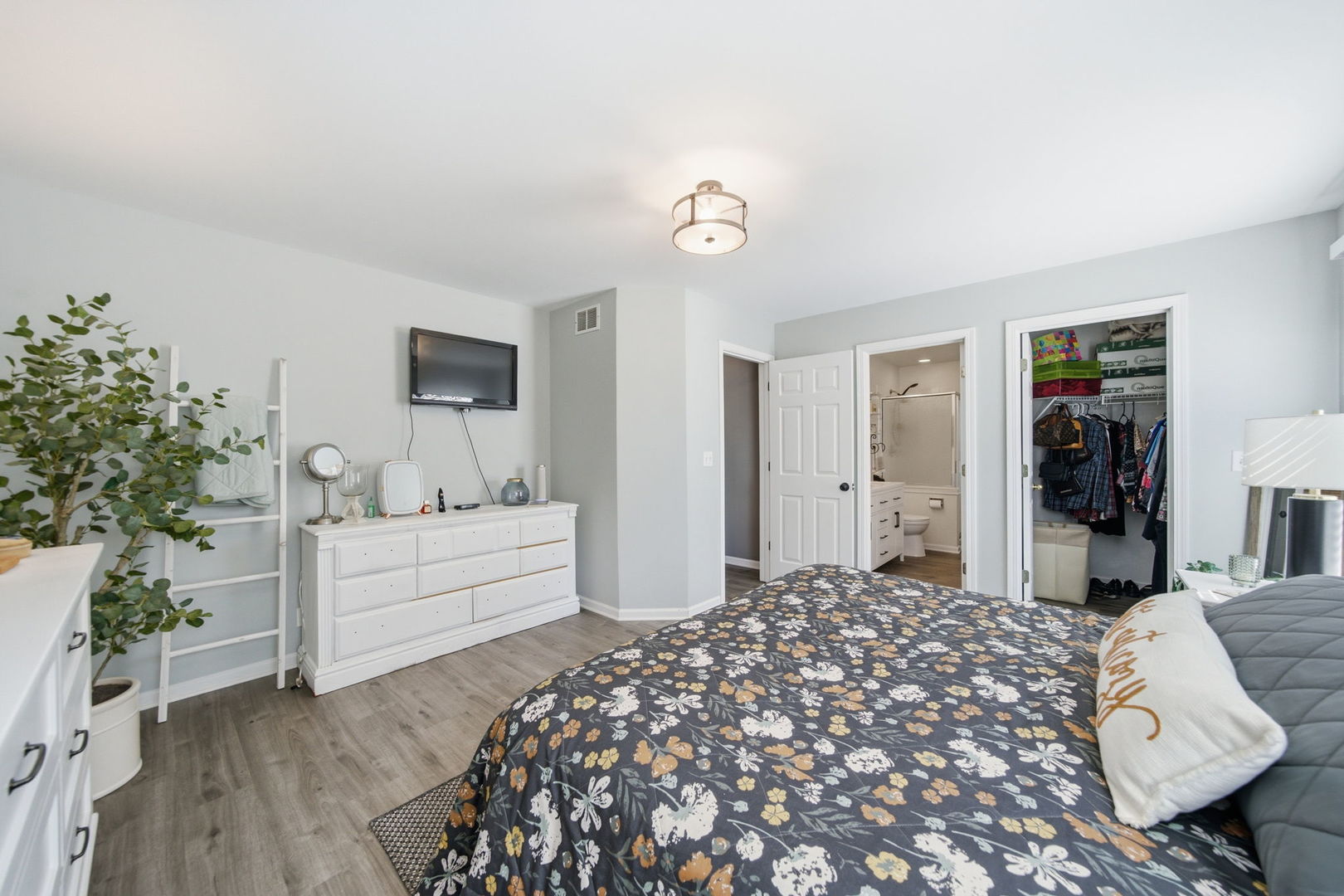 12671604 Property Photo 18