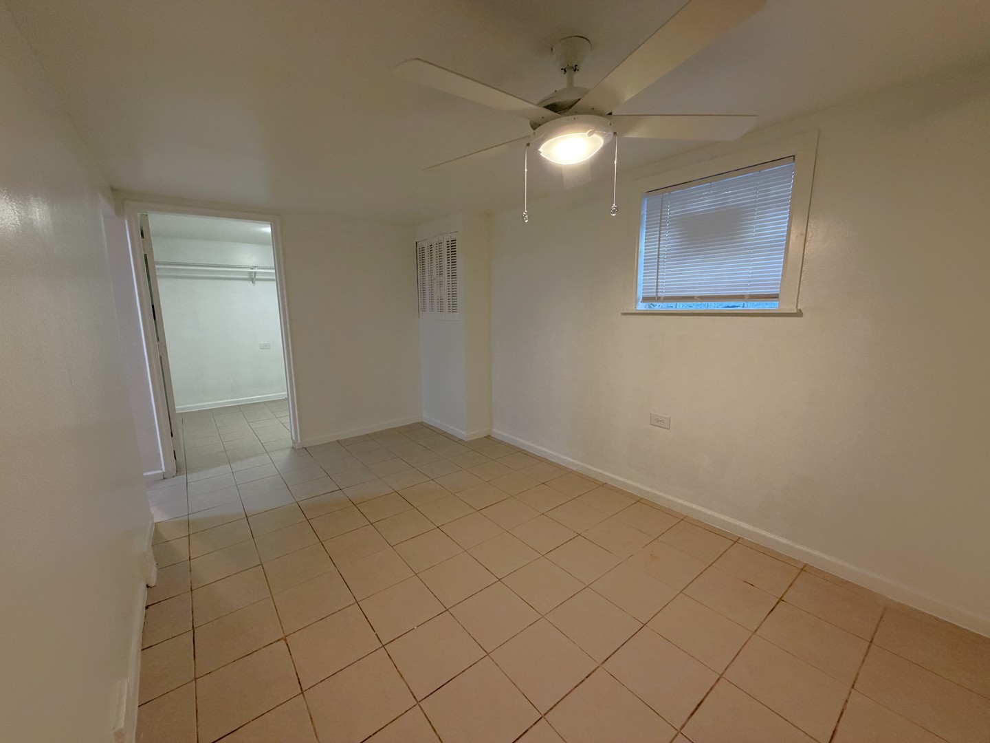 5159 S Albany Avenue G Property Photo 4