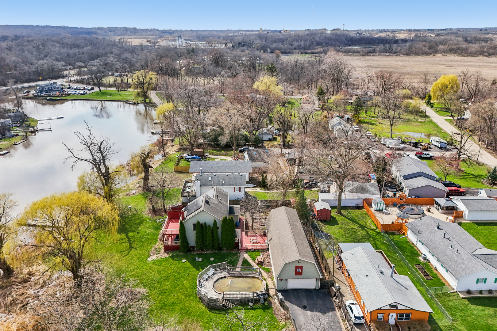 27884 W Riverside Drive Property Photo 1
