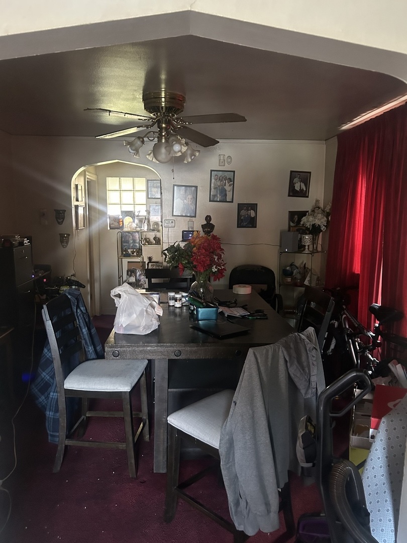 10812 S Vernon Avenue Property Photo 4