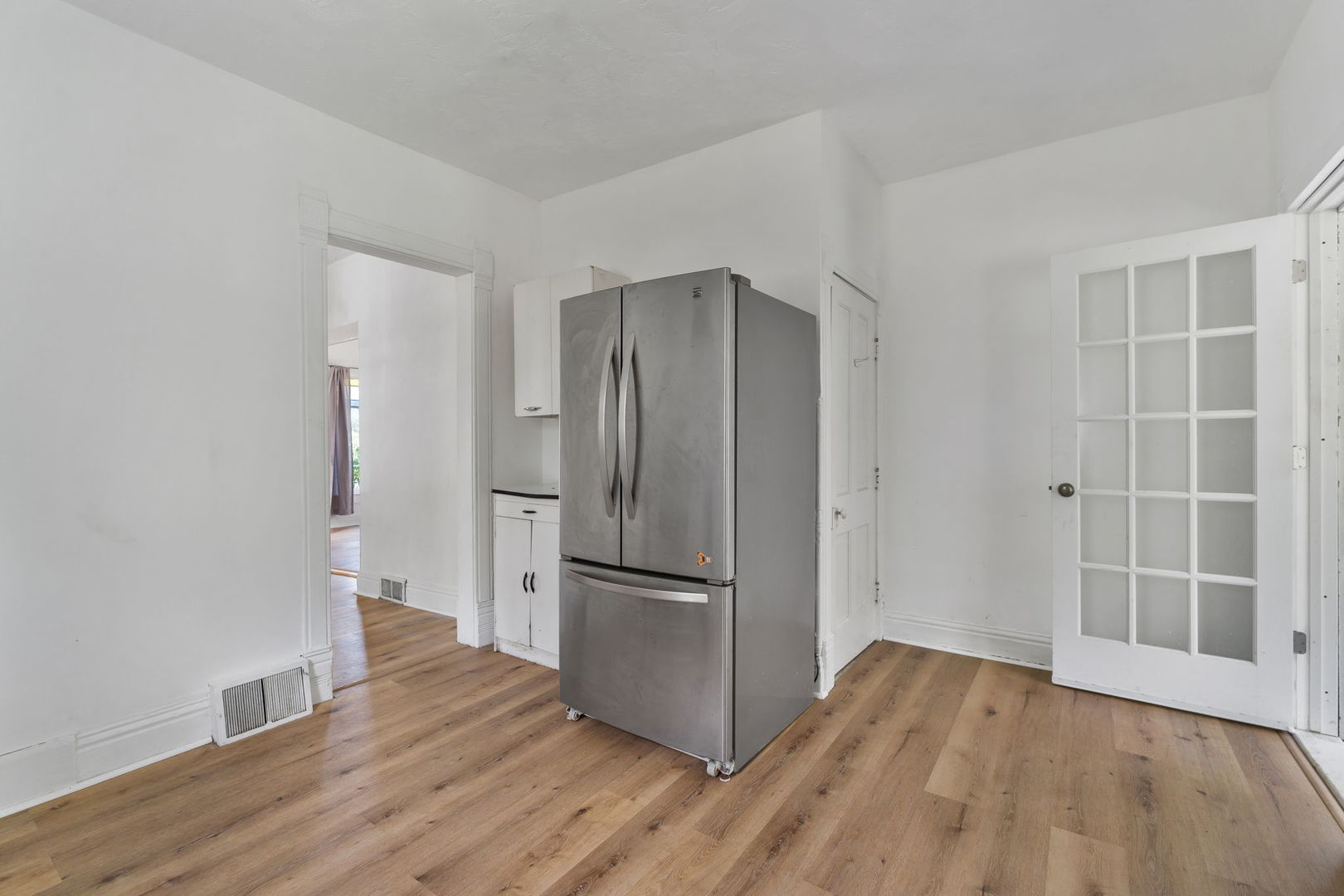 1010 6th Avenue Property Photo 8