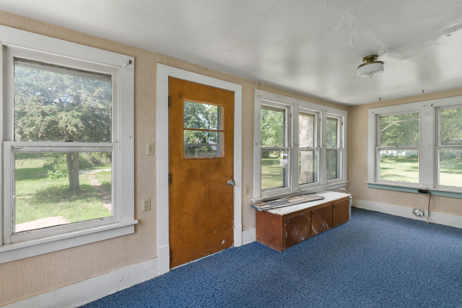 1010 6th Avenue Property Photo 12