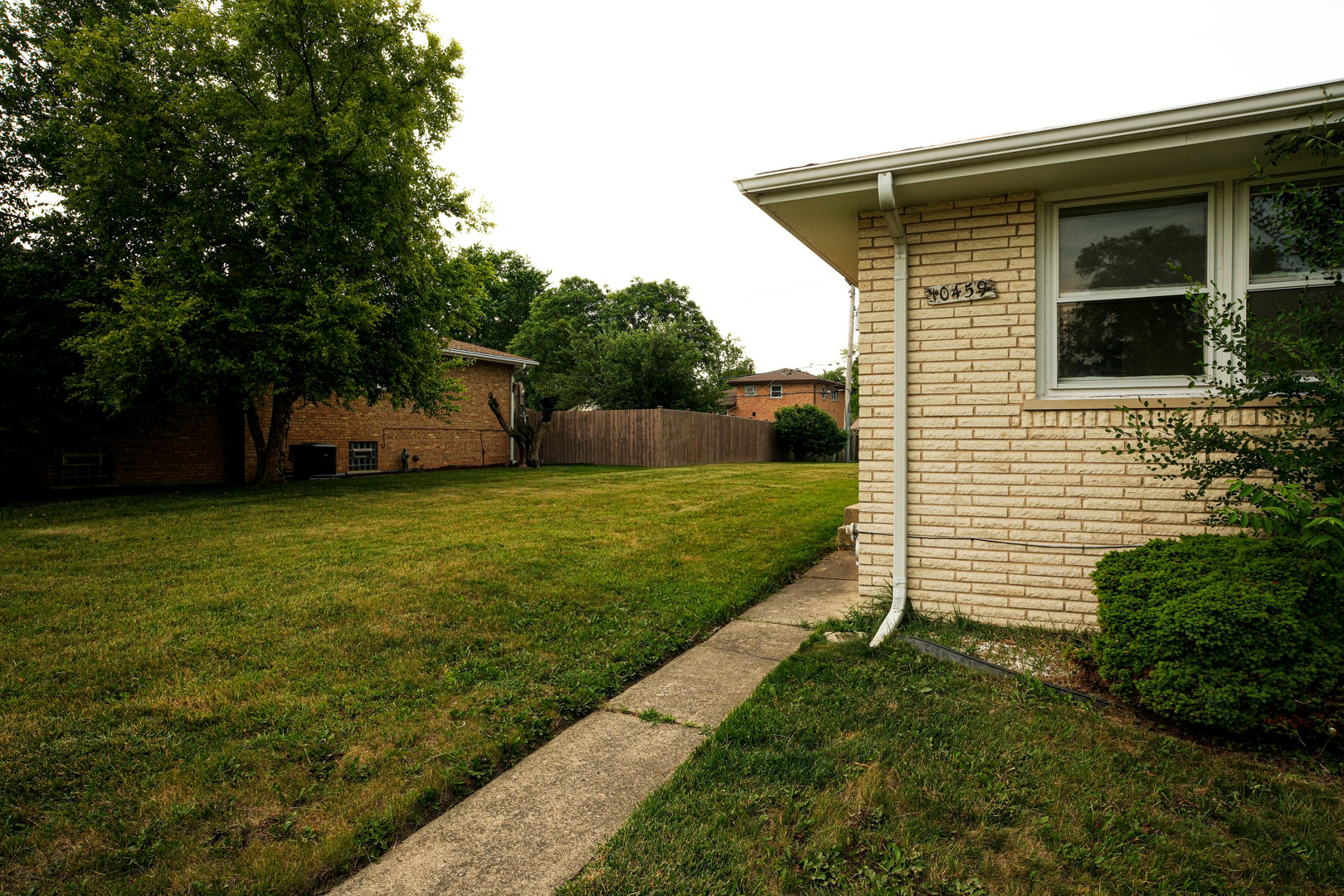 10459 S 81st Avenue Property Photo 8