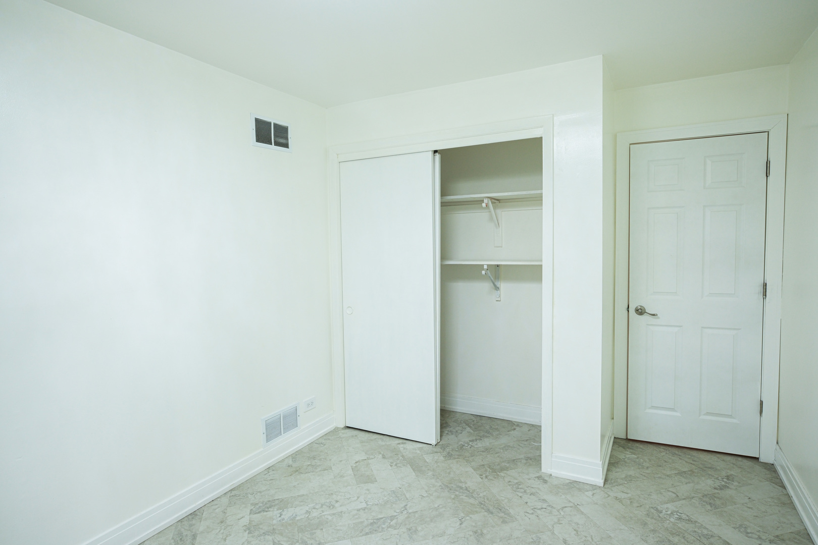 10459 S 81st Avenue Property Photo 23