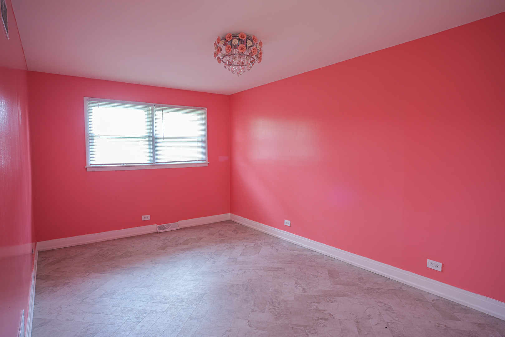 10459 S 81st Avenue Property Photo 25