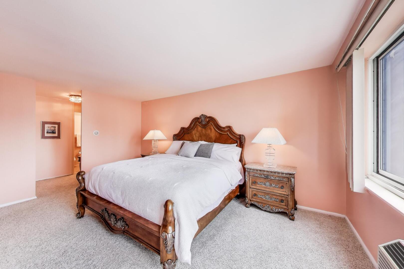 1440 N Lake Shore Drive 16e Property Photo 12