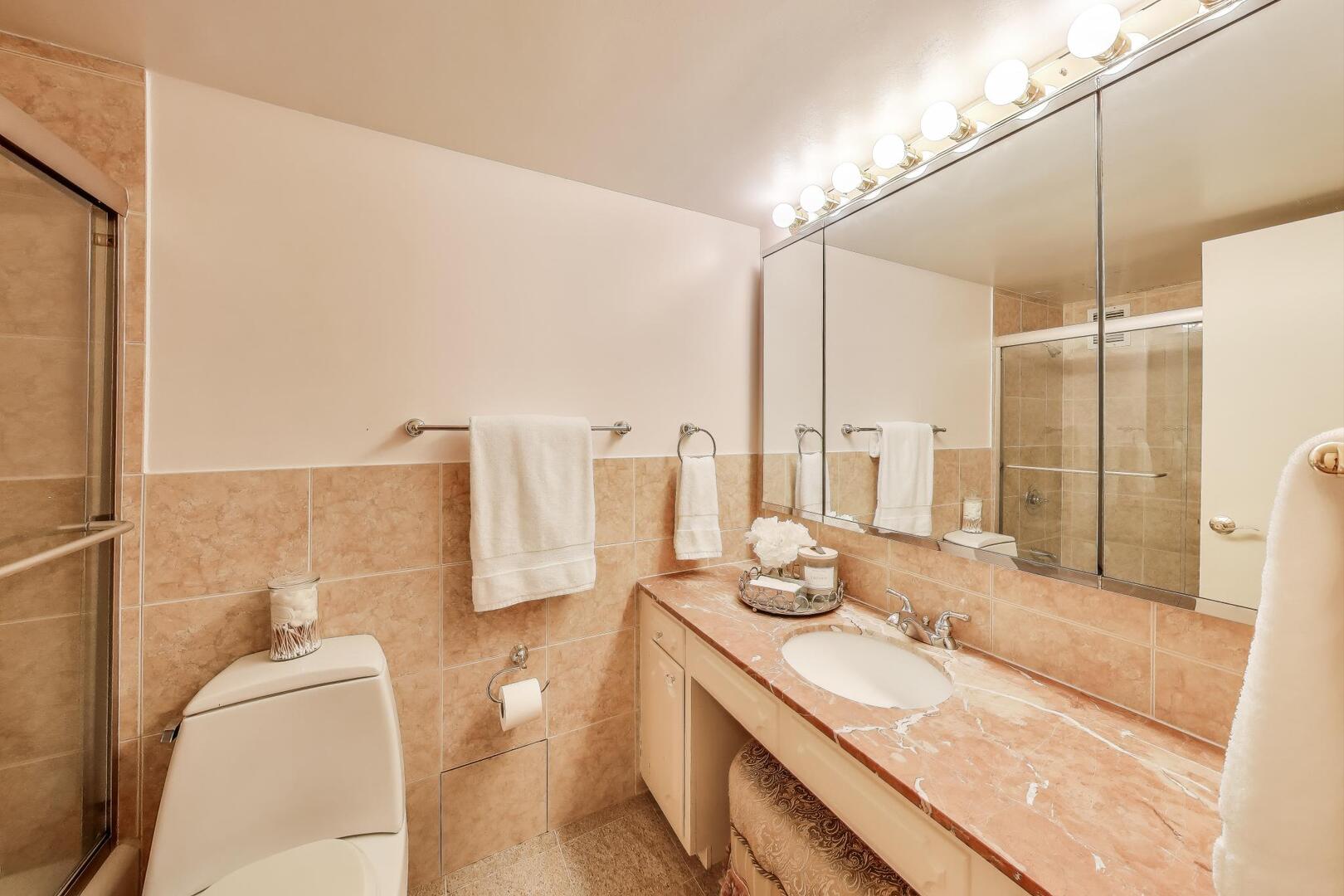1440 N Lake Shore Drive 16e Property Photo 14