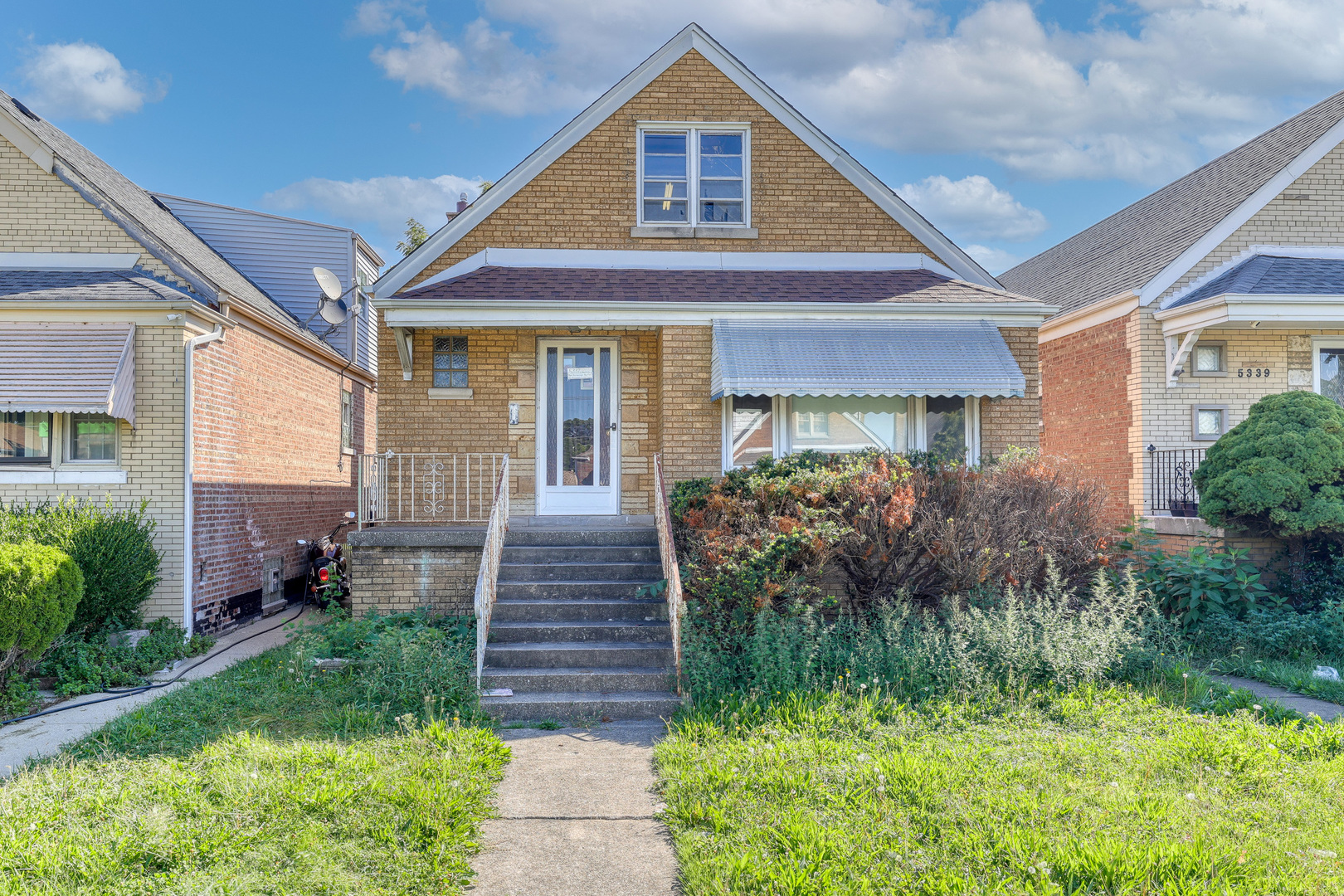 5337 S Springfield Avenue Property Photo 2