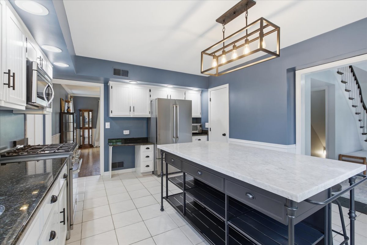 9343 Hamlin Avenue Property Photo 15