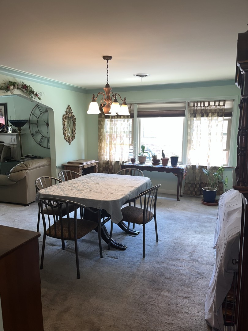 9414 S Bell Avenue Property Photo 7