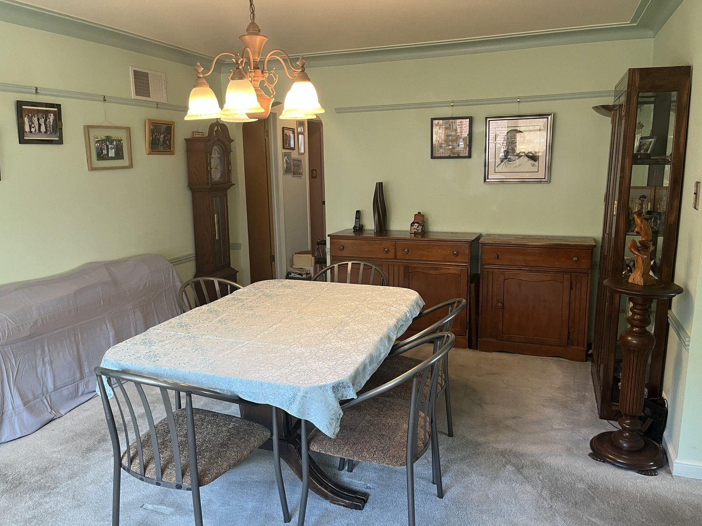 9414 S Bell Avenue Property Photo 8