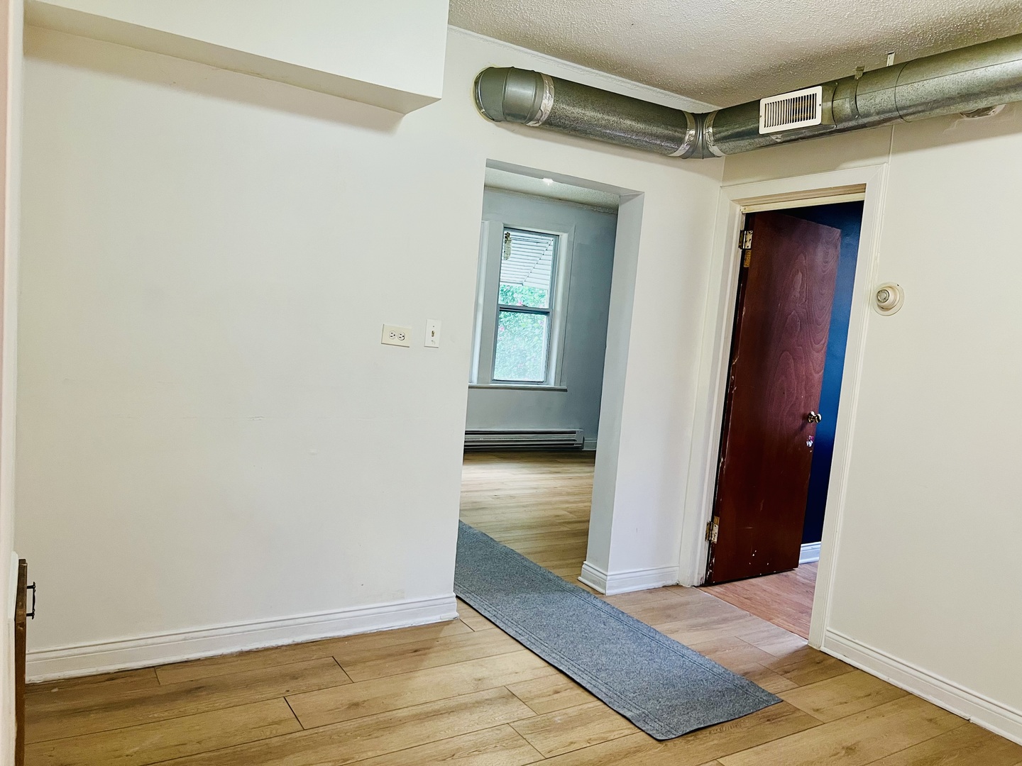 4633 S Christiana Avenue Property Photo 5