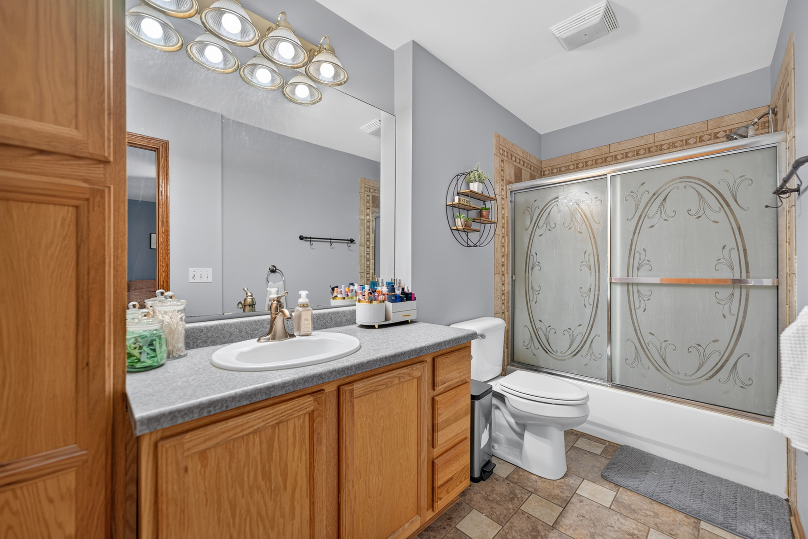 10205 Sharon Lane Property Photo 12