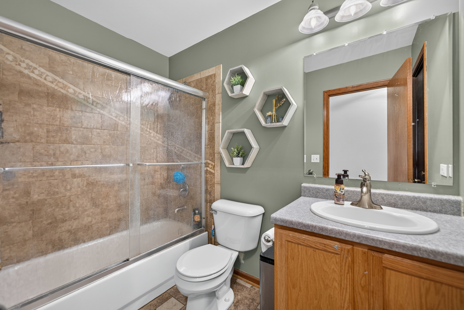 10205 Sharon Lane Property Photo 16